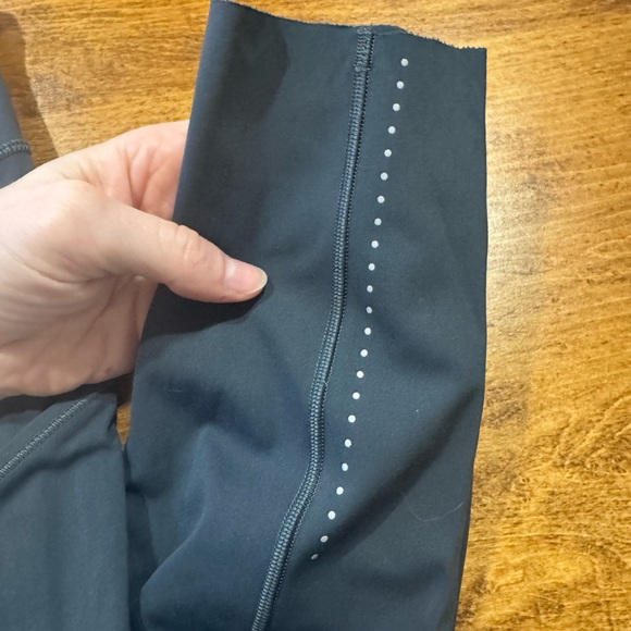 Lululemon Fast and Free legging 25” - Picture 2 of 6